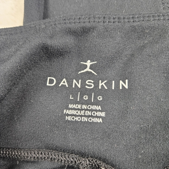 Danskin 7/8 Zip Pocket Legging Black Large - Picture 4 of 7